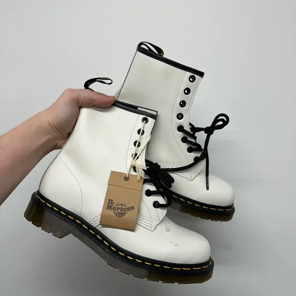 Dr. Martens 1460 Smooth - White - Unisex - Picture 5 of 13